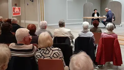 Semaine bleue à Hayange- les comédiens sont sur la scène