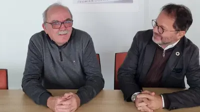 Sylvain Duda à gauche et Laurent Bergeot, Directeur général de l'ANGDM à droite