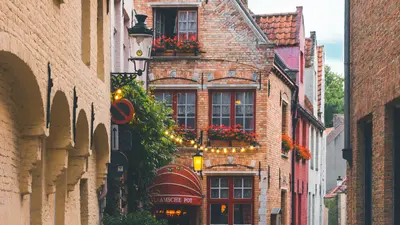 Ruelle à Bruges par Thierry Lemaître