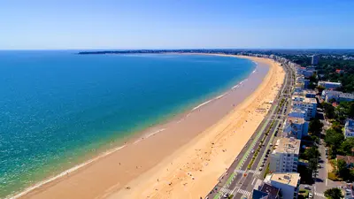 Vue aérienne de la grand plage de Pornichet